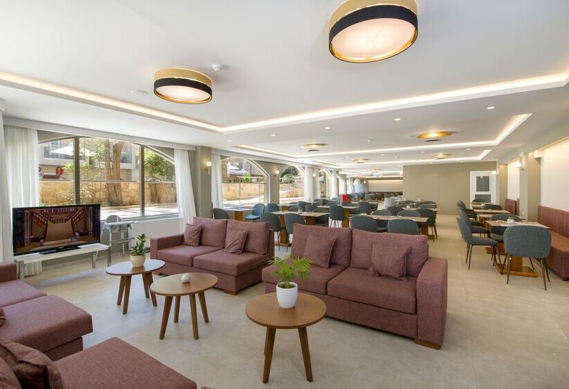 酒店 Kalyves Beach