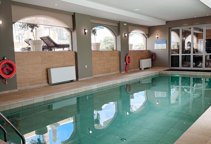 酒店 Kalyves Beach