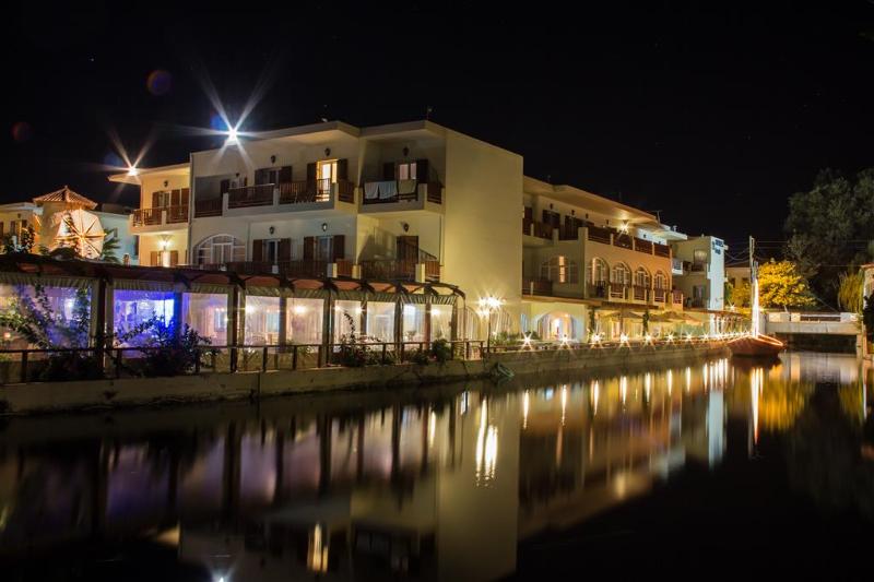 酒店 Kalyves Beach