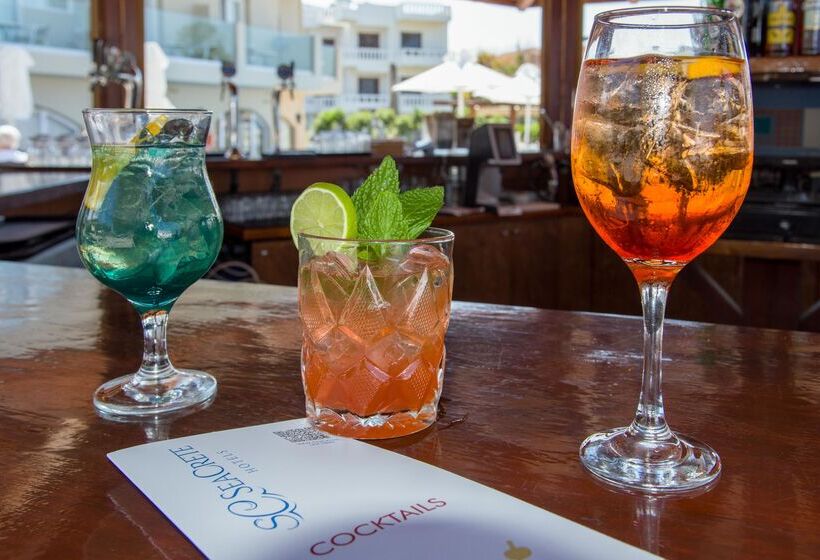 酒店 Kalyves Beach