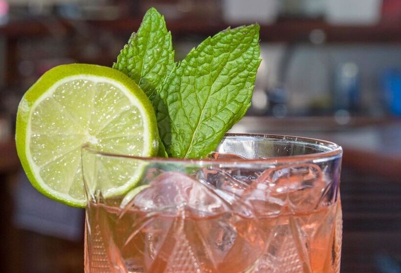 酒店 Kalyves Beach