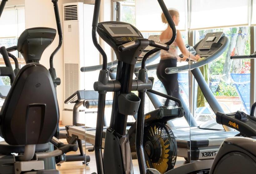 Отель Kontokali Bay Resort & Spa