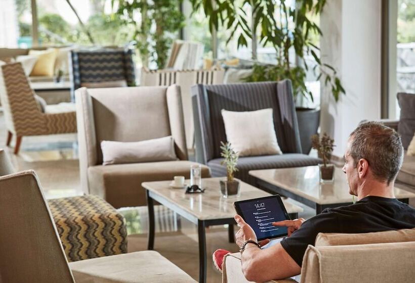 Отель Kontokali Bay Resort & Spa