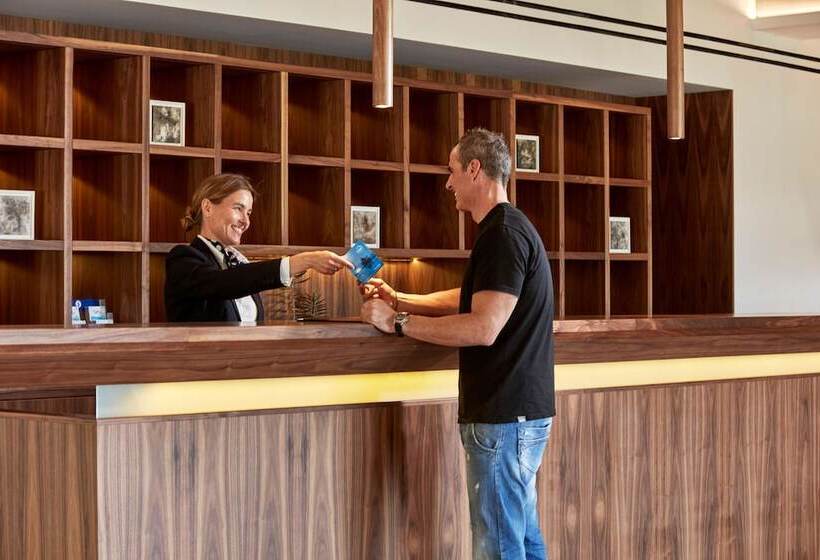 Отель Kontokali Bay Resort & Spa