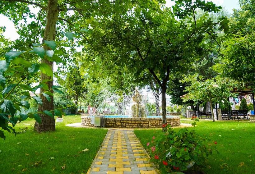 בית מלון כפרי Krikonis