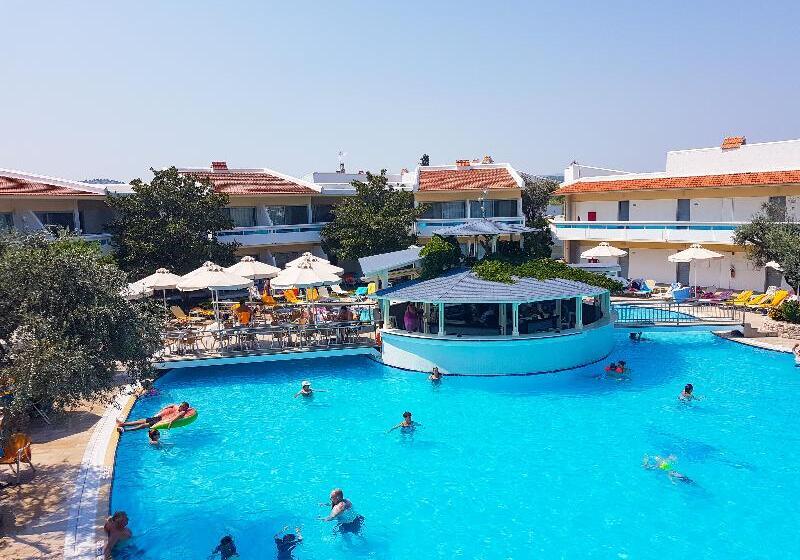 Отель Lydia Maris Resort & Spa