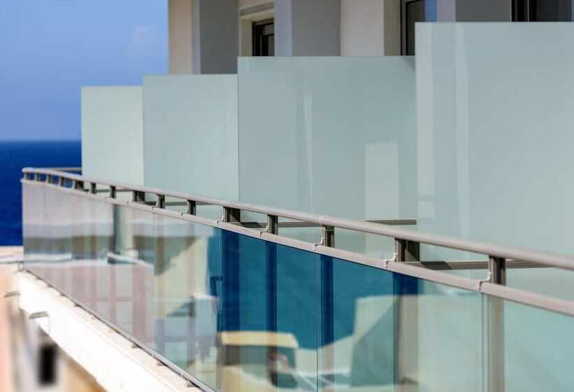 בית מלון כפרי Manousos City