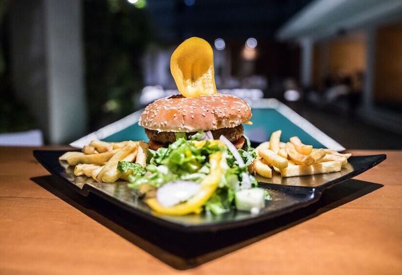 בית מלון כפרי Manousos City