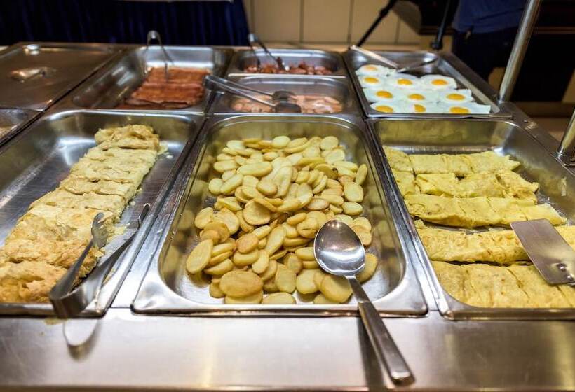 בית מלון כפרי Manousos City