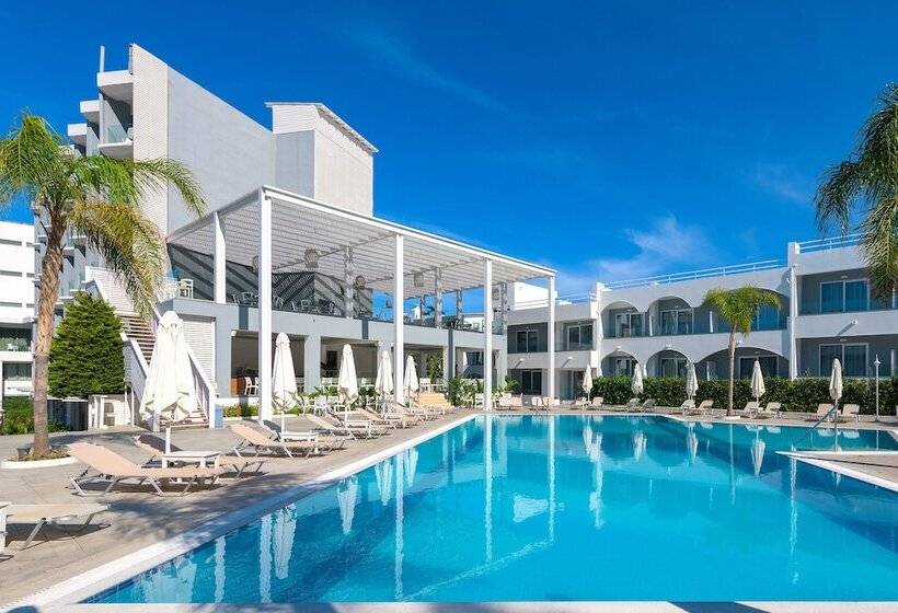 فندق Oceanis Park