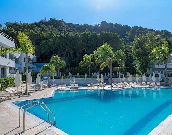 فندق Oceanis Park