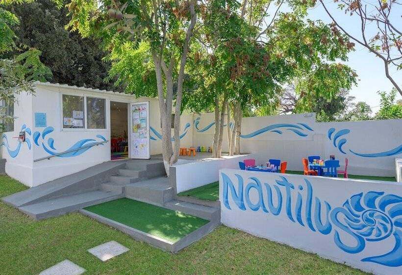 فندق Oceanis Park