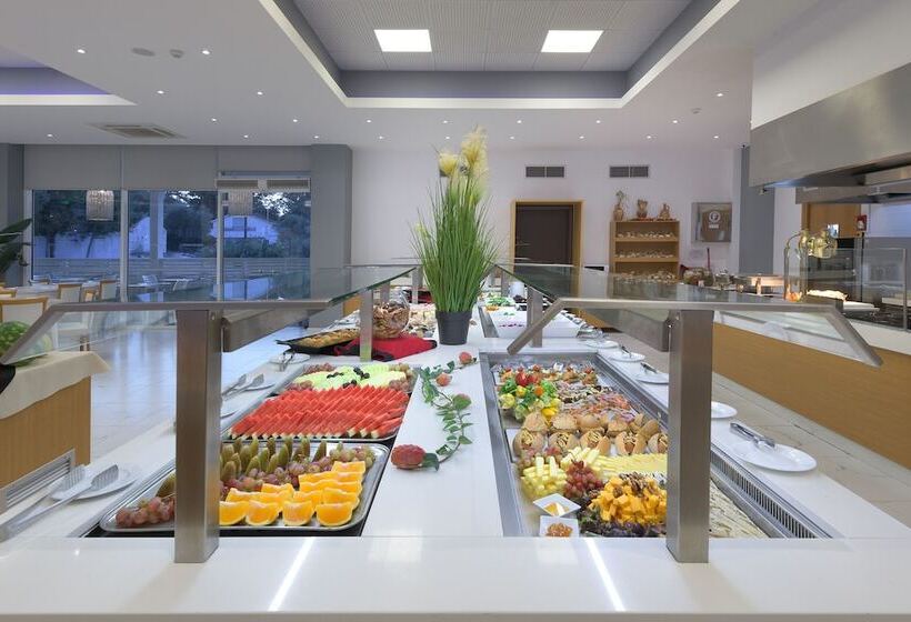 فندق Oceanis Park