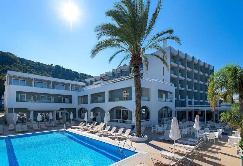 فندق Oceanis Park