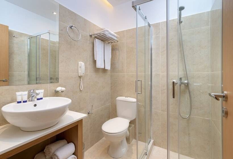 فندق Oceanis Park