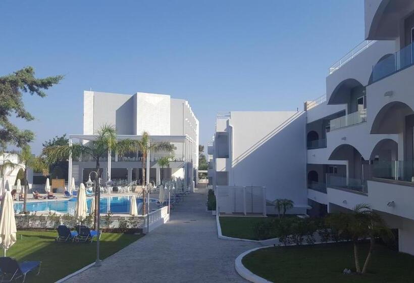 فندق Oceanis Park