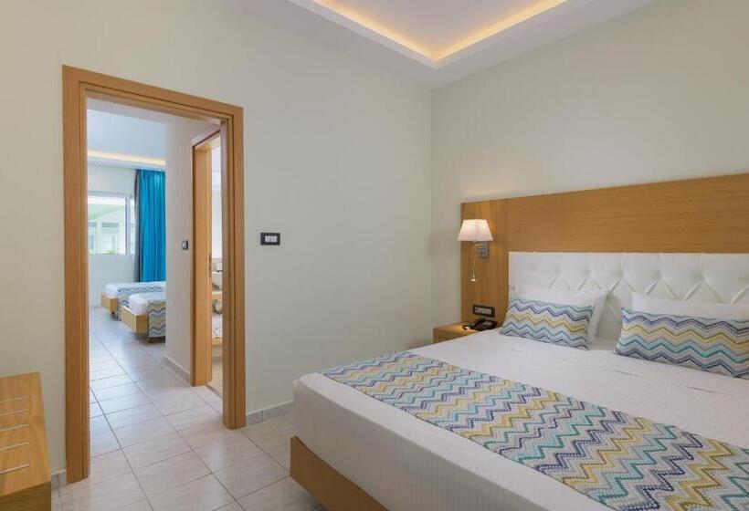 فندق Oceanis Park