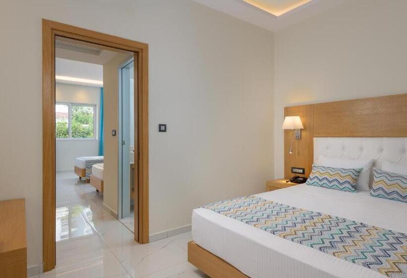 فندق Oceanis Park