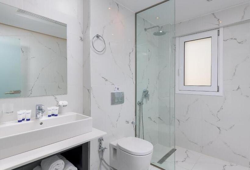 فندق Oceanis Park