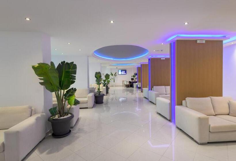 فندق Oceanis Park