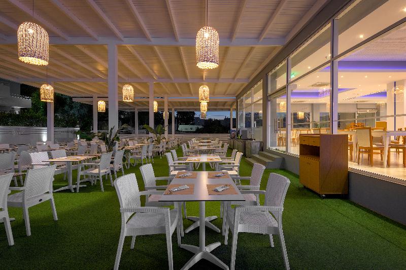 فندق Oceanis Park