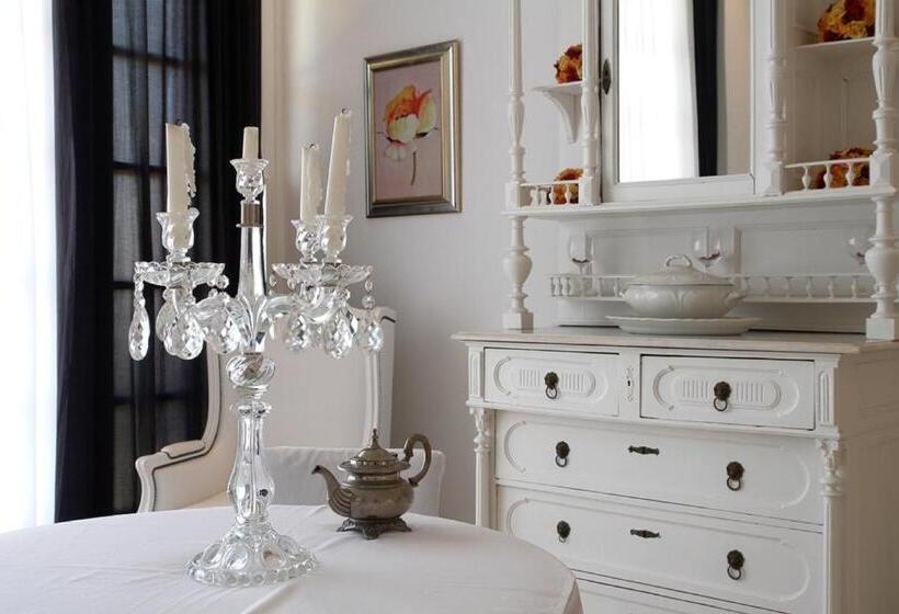 فندق Paradise Art