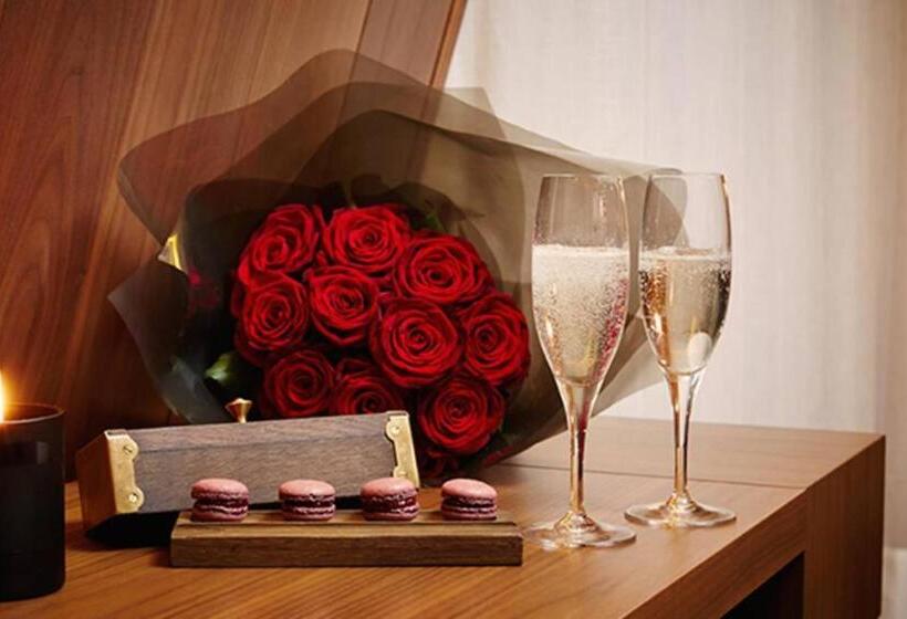 ホテル Philoxenia