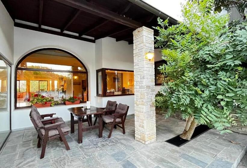 ホテル Philoxenia