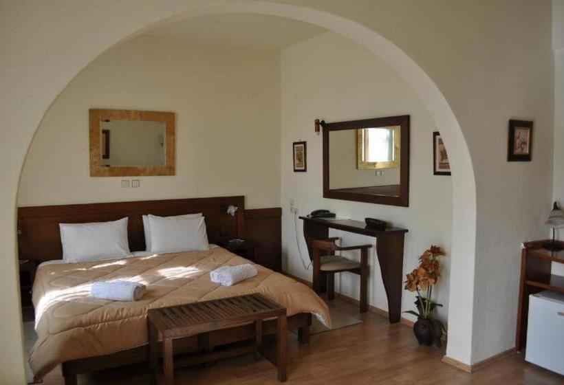 ホテル Philoxenia