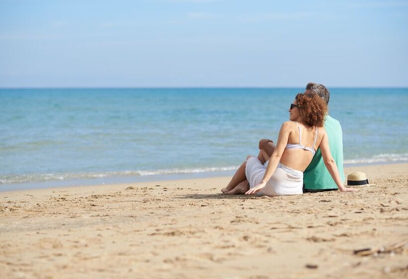 호텔 Pilot Beach Resort