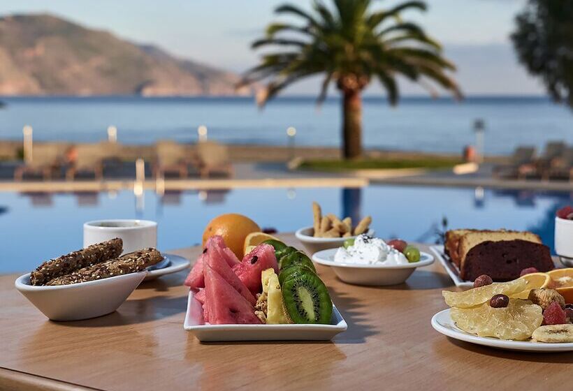 호텔 Pilot Beach Resort