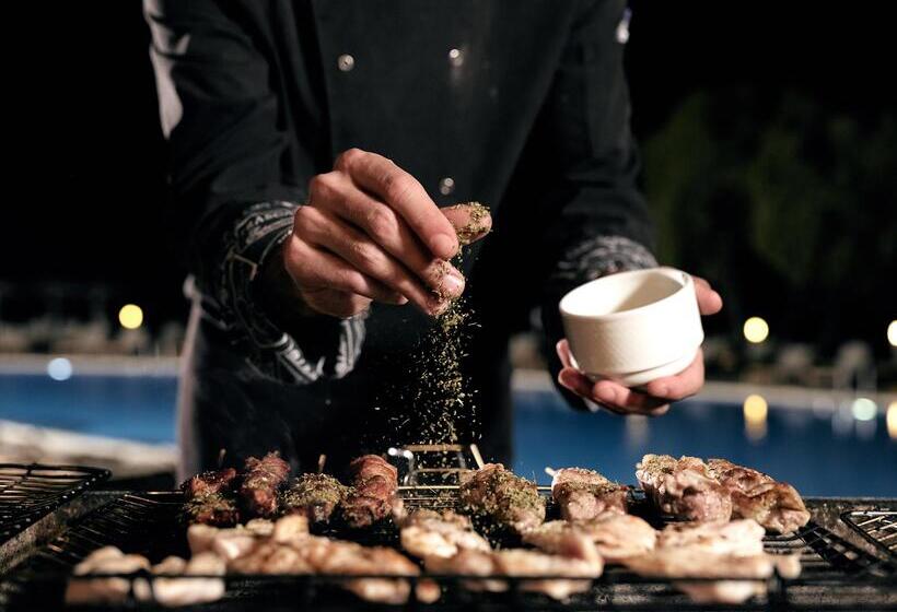 호텔 Pilot Beach Resort