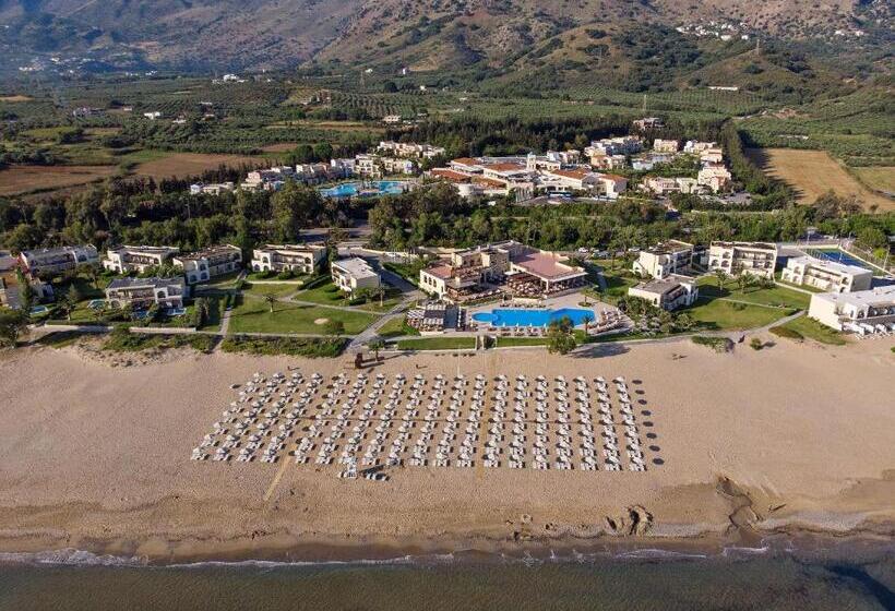 호텔 Pilot Beach Resort