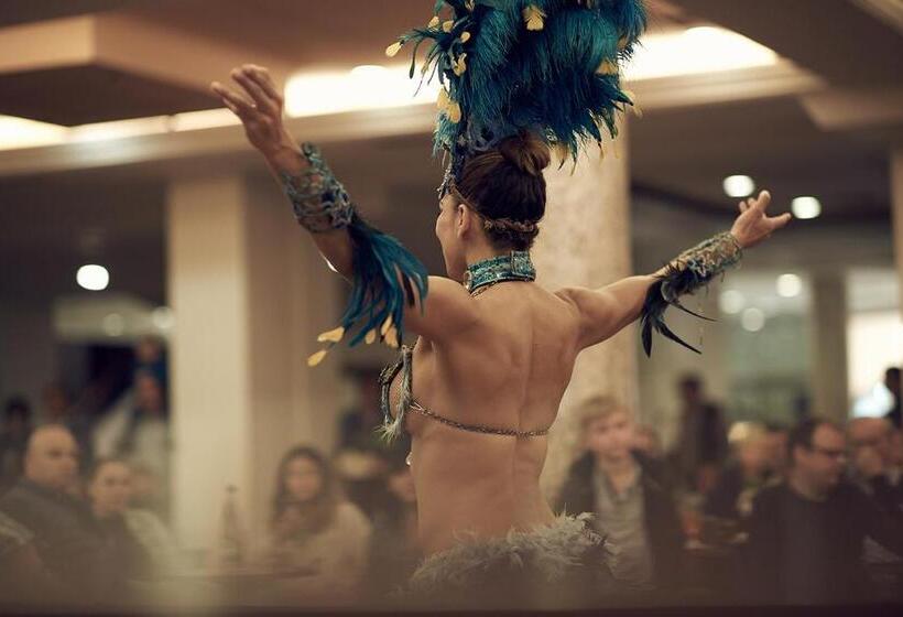 호텔 Pilot Beach Resort