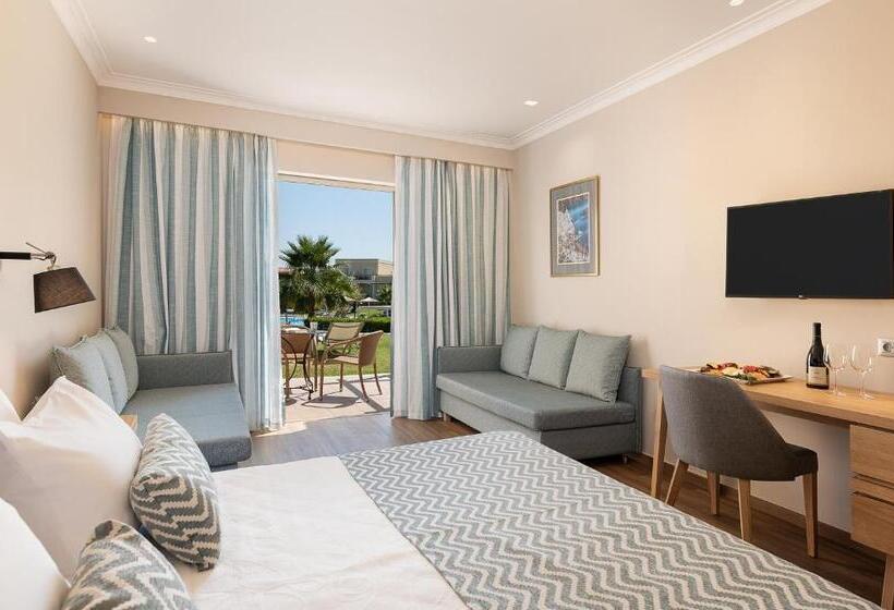 호텔 Pilot Beach Resort