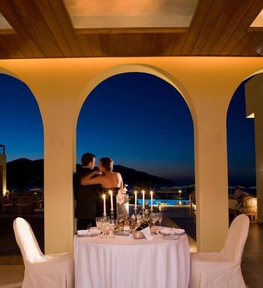 호텔 Pilot Beach Resort