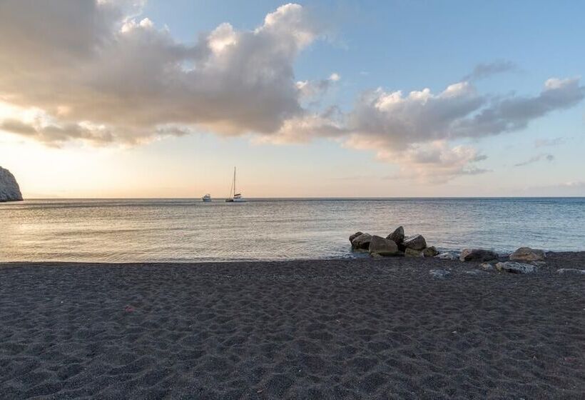 Отель Porto Perissa