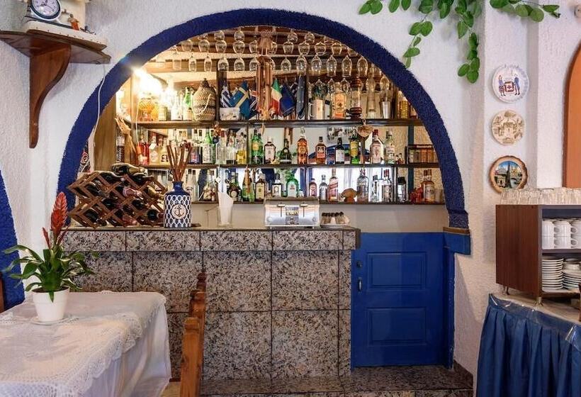 Отель Porto Perissa