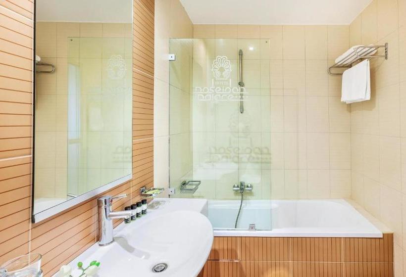 בית מלון כפרי Poseidon Palace