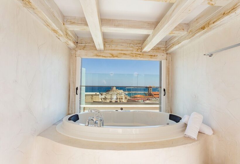 هتل Rhodos Horizon City Adults Only