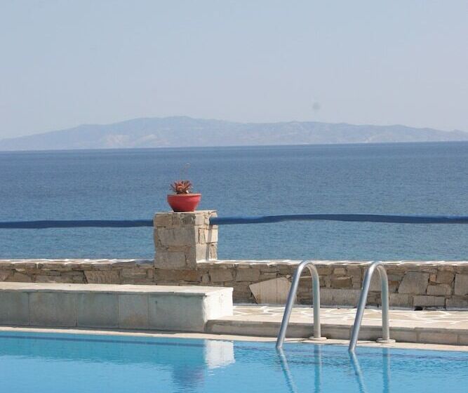 בית מלון כפרי Silver Rocks