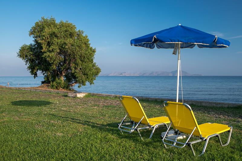 هتل The Aeolos Beach