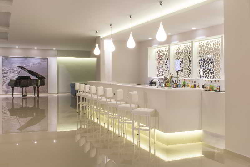 Отель The Aeolos Beach