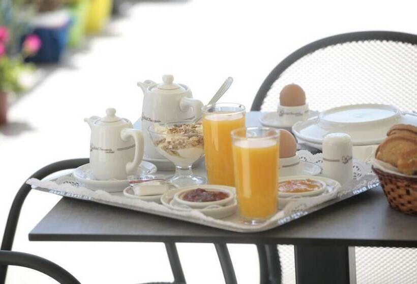 Отель Theoxenia