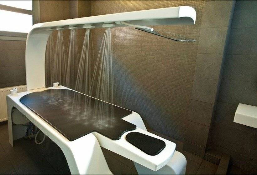 Отель Theoxenia