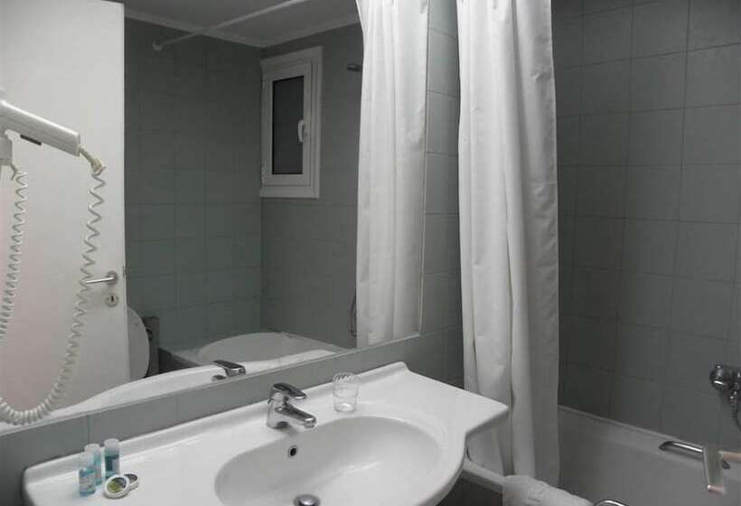 Отель Theoxenia