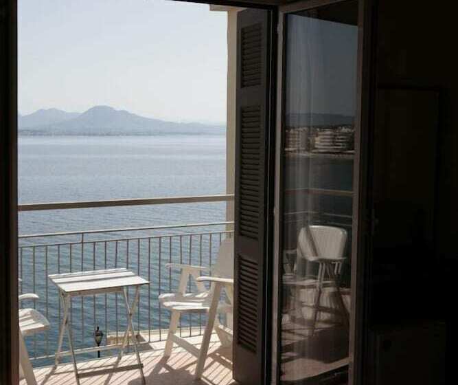 Отель Theoxenia