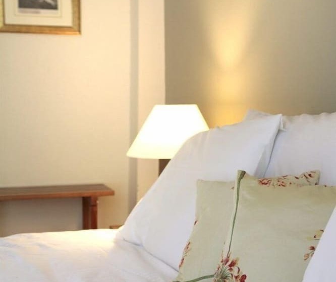 Отель Theoxenia