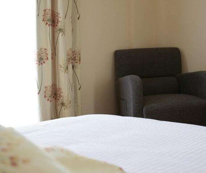 Отель Theoxenia