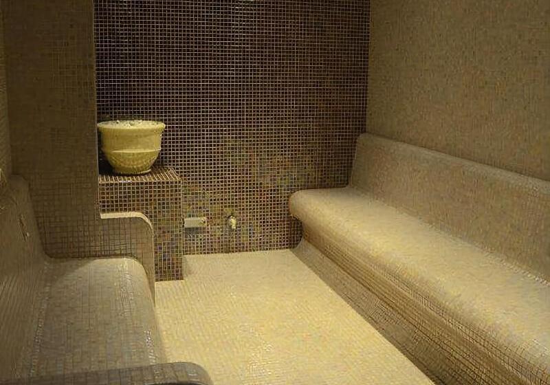 Отель Theoxenia